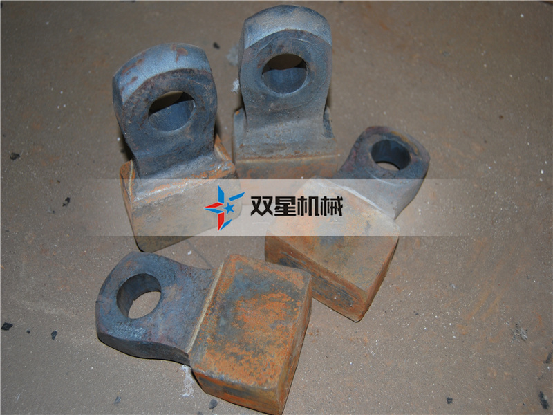 <a href='http://www.scives.cn' target='_blank'><span>金屬破碎機(jī)</span></a>錘頭