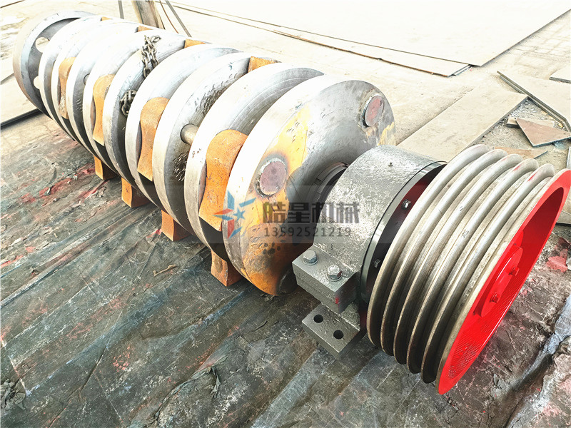 <a href='http://www.scives.cn/psxl/4.html' target='_blank'><span>廢鋼破碎機(jī)</span></a>廠(chǎng)家<a href='http://www.scives.cn/scxc/1572.html' target='_blank'><span>錘頭</span></a>結(jié)構(gòu)生產(chǎn)現(xiàn)場(chǎng)展示